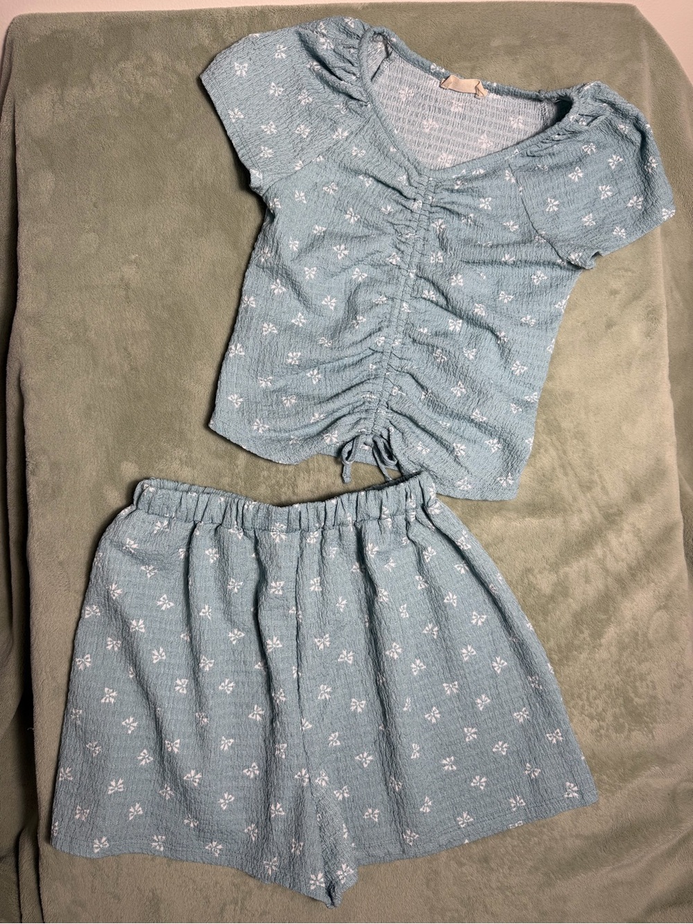 Amy Byer Light Blue Floral Ruched Top & Elastic Waist Shorts